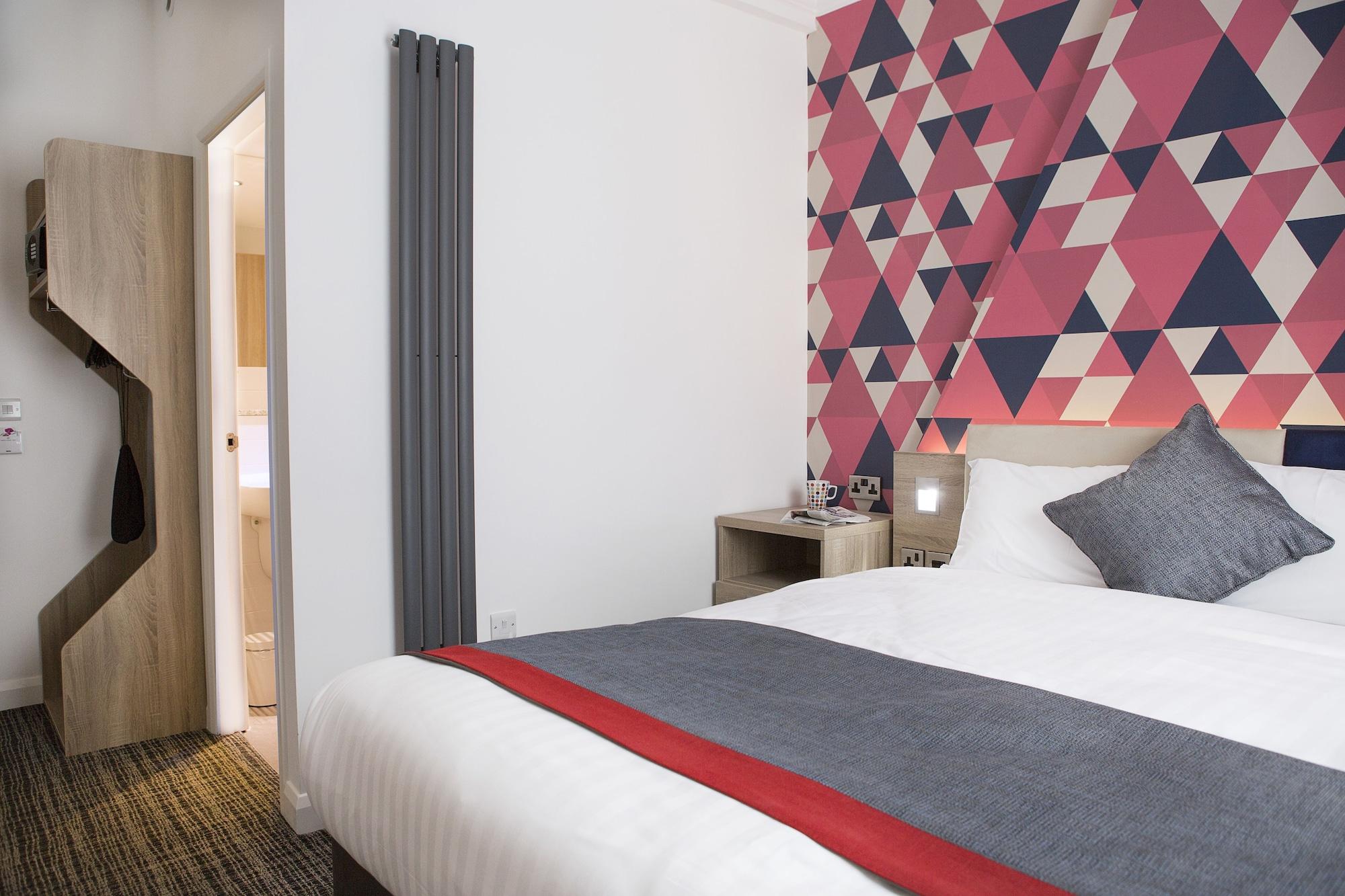 Cityroomz 3*