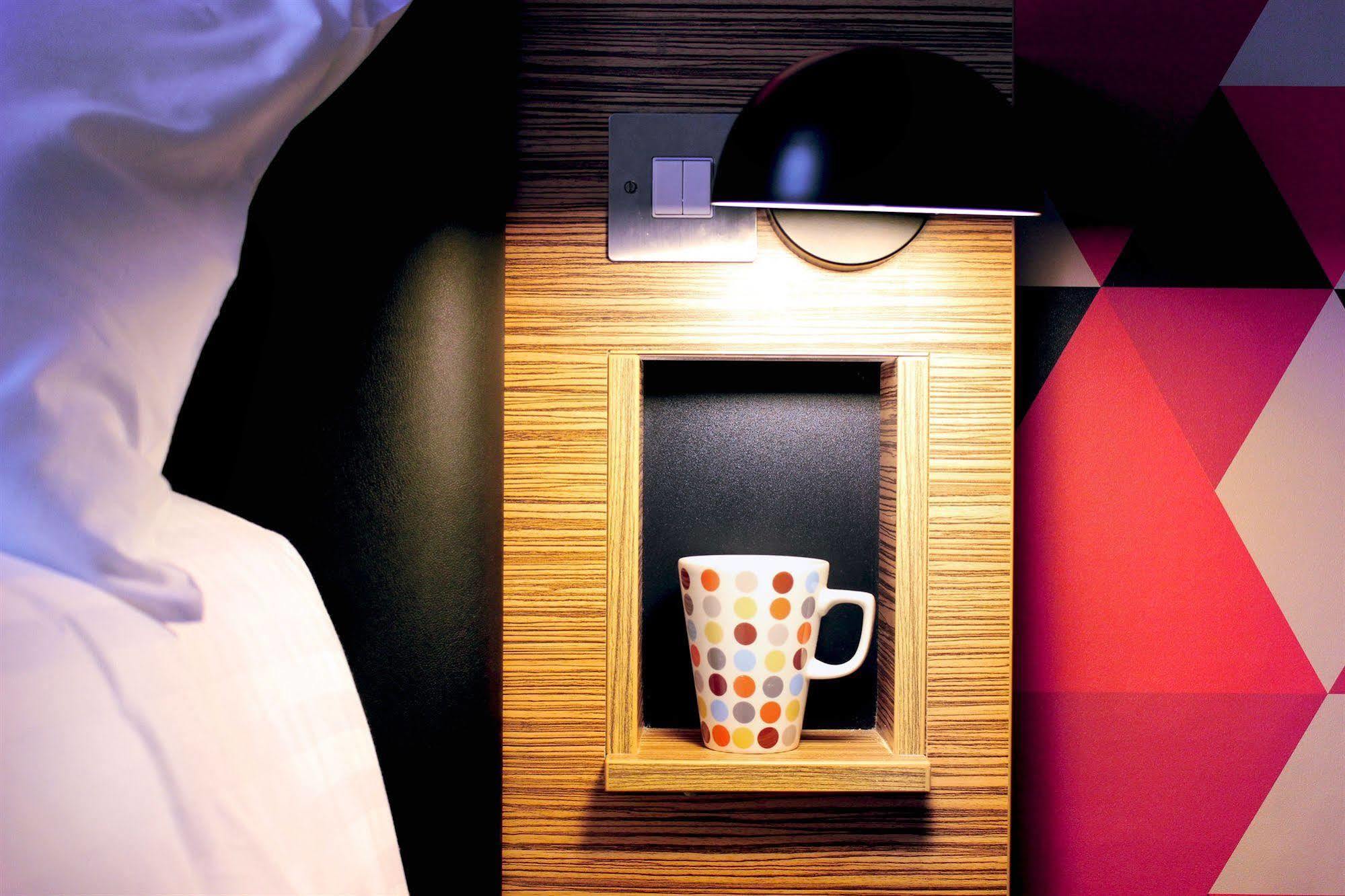 Cityroomz 3* Edinburgh